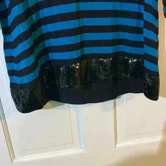 🎄Apt 9 Woman’s 3/4 sleeveless top sequin banded bottom - large - Picture 2 of 4